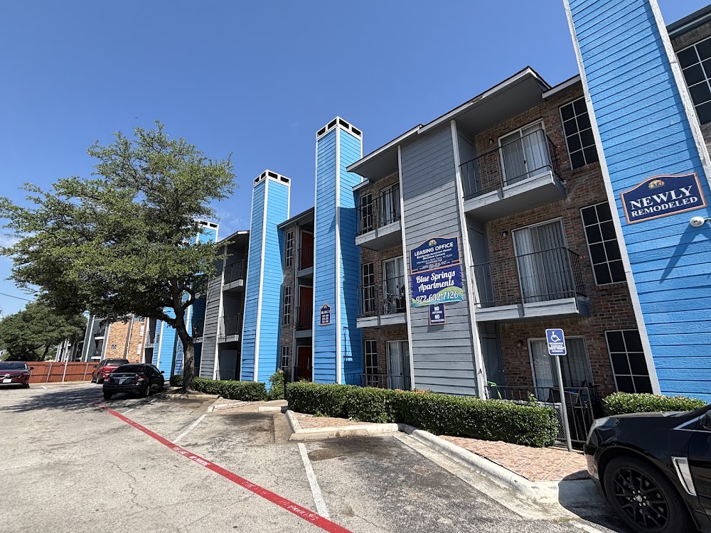 Blue Springs Apartments